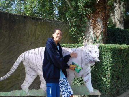 quil est gentil beau et que tu a su attir� les fille